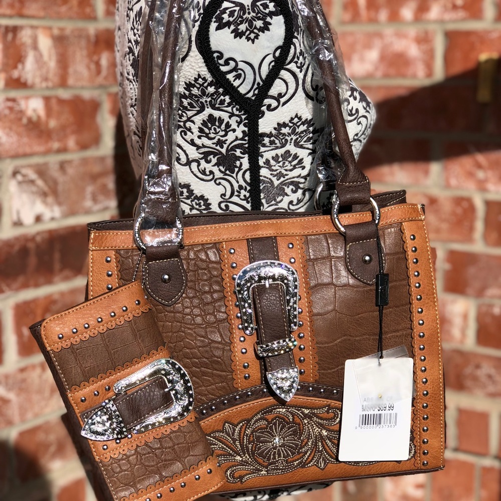 American Bling Brown Buckle Handbag+ Wallet - Picture 7 of 7
